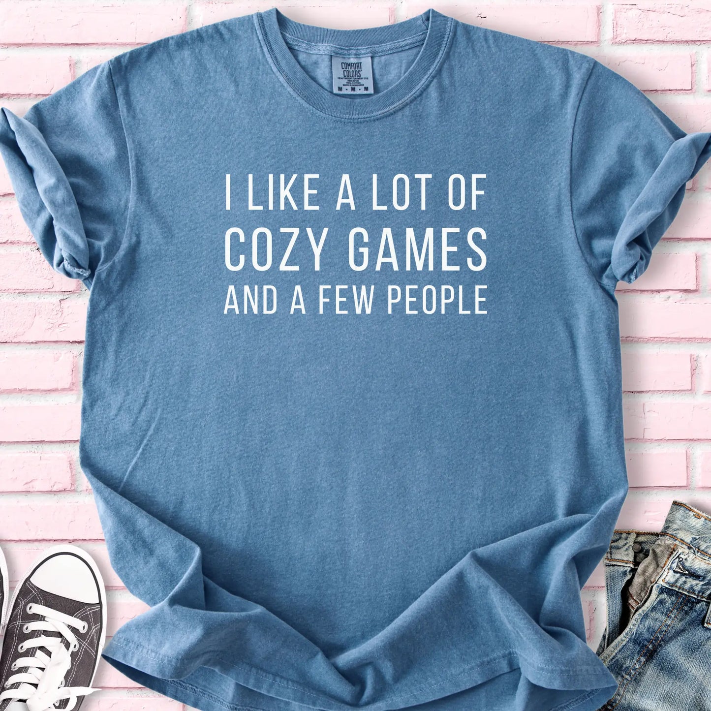 Few People T-shirt